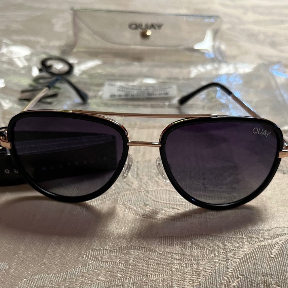 QUAY UNISEX ALL IN MINI AVIATOR SUNGLASSES